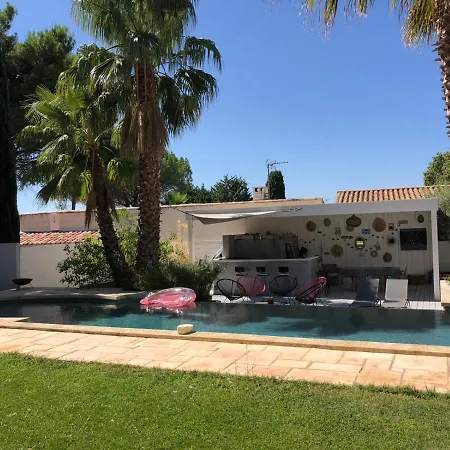 Contemporaine Avec Piscine Sur 1400 M² De Terrain, A 10 Kms Du Cap D Agde Villa