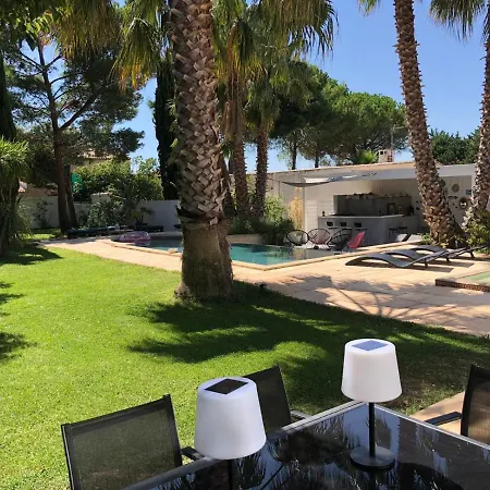 וילה Contemporaine Avec Piscine Sur 1400 M² De Terrain, A 10 Kms Du Cap D Agde