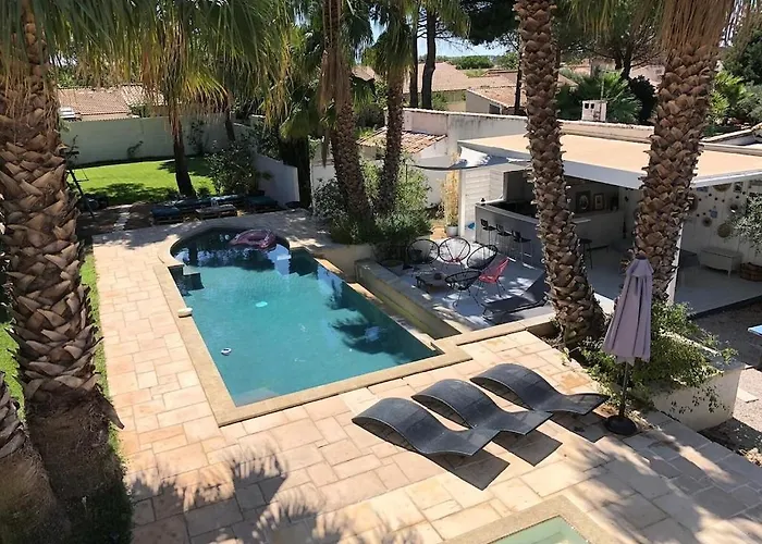 Βίλα Contemporaine Avec Piscine Sur 1400 M² De Terrain, A 10 Kms Du Cap D Agde *