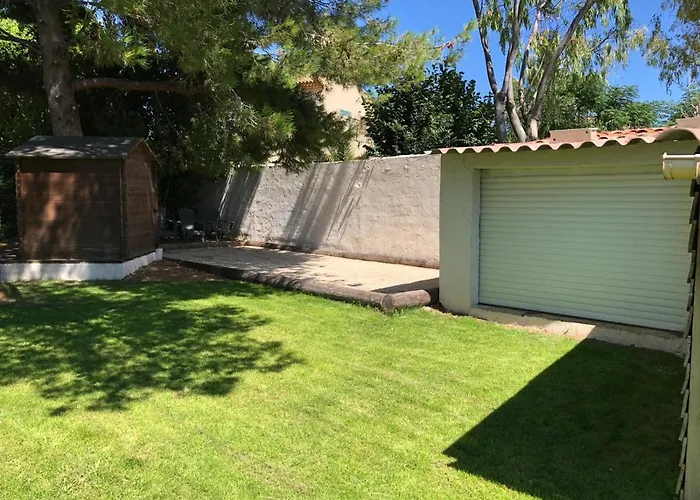 Βίλα Contemporaine Avec Piscine Sur 1400 M² De Terrain, A 10 Kms Du Cap D Agde