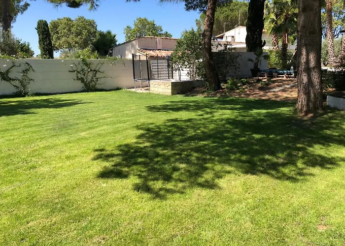 Contemporaine Avec Piscine Sur 1400 M² De Terrain, A 10 Kms Du Cap D Agde * Florensac