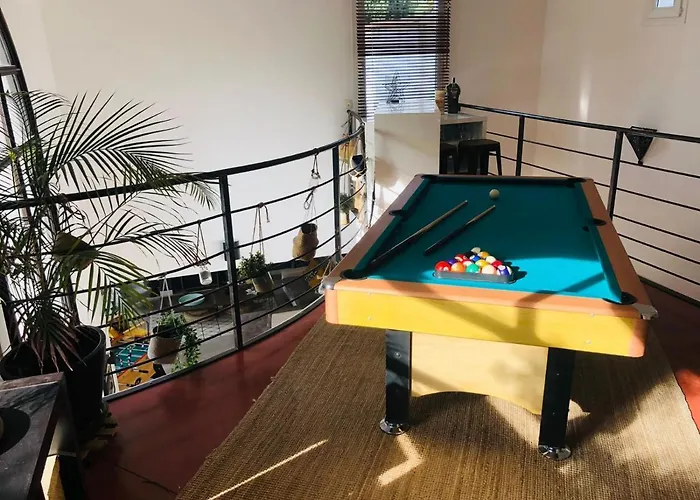 Βίλα Contemporaine Avec Piscine Sur 1400 M² De Terrain, A 10 Kms Du Cap D Agde