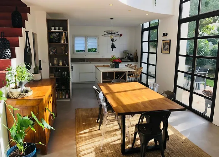 Contemporaine Avec Piscine Sur 1400 M² De Terrain, A 10 Kms Du Cap D Agde Βίλα Florensac